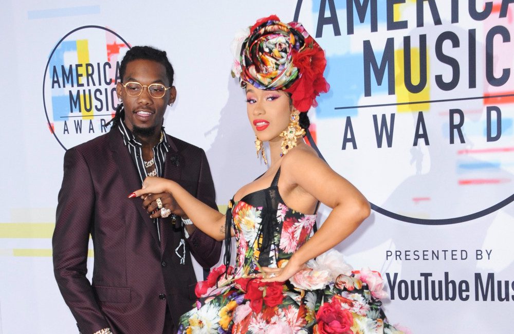 Cardi B And Offset Have Raunchy Simulated Sex Backstage At MTV VMAs