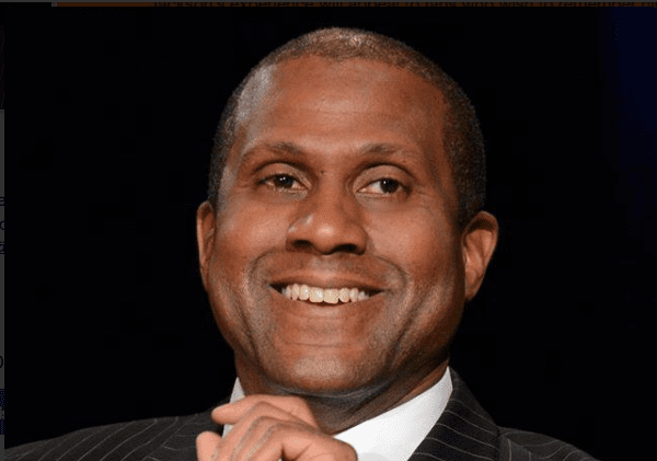 Tavis Smiley blasts PBS for ‘sloppy’ suspension, loses Walmart and book deals