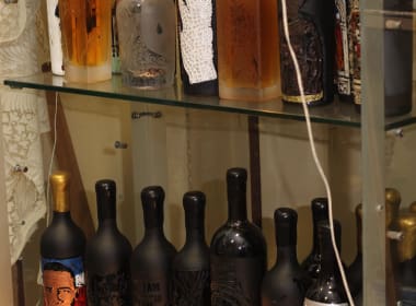 Adu Jahmal discusses his wine bottle artwork