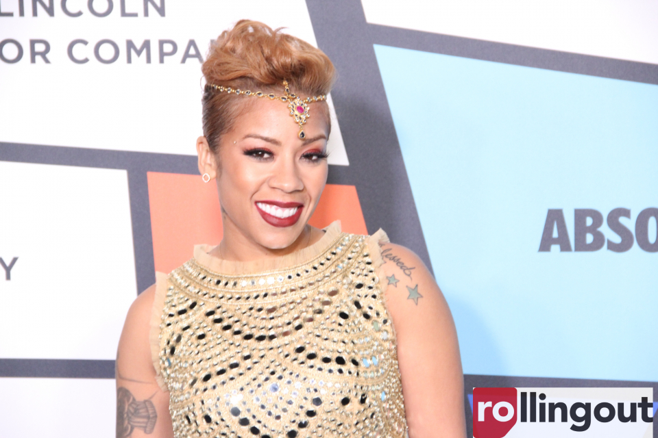 Keyshia Cole's sister has harsh words her for late arrival to Verzuz battle