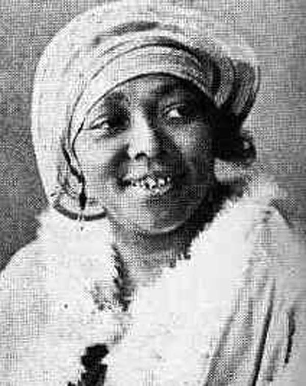 Lucille Bogan aka Lil Bogan (Photo Source: Historical image)