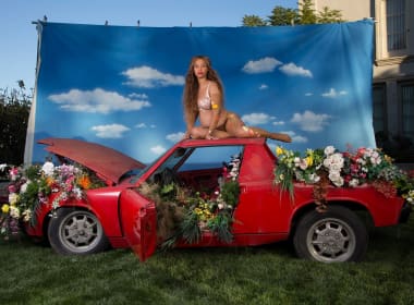 Baby bumps and lady lumps: Beyoncé drops intimate photo album