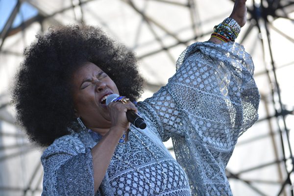 Betty Wright performs at Jazz in the Gardens 2017 (Photo Credit: Ray Love for Steed Media Service)