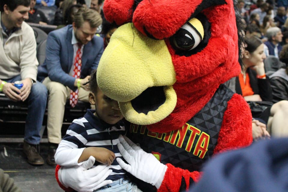 Sean Garrett's son Cruiz & Harry the Hawk Photo Credit: Jonell Whitt via Steed Media 