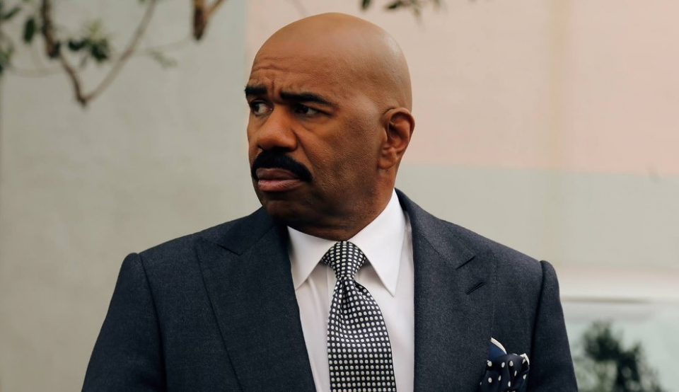 Steve Harvey blames Obama for meeting with Trump