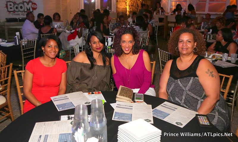 Atlanta's loveliest ladies turn out for Kevin Ross at ATL Live on the Park