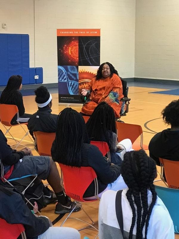 Changing the Face of STEM: Crystal Emery at Atlanta's YMCA Youth and Teen Development Center (Photo Credit: Will Jackson) 