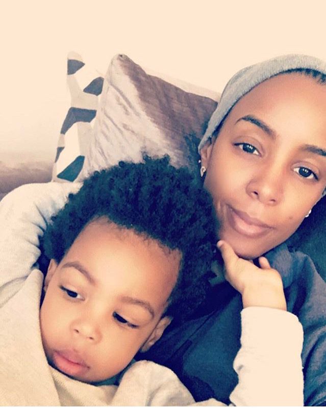 Kelly Rowland roasted for allowing son to curse, thinking it's cute