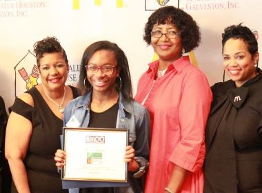 Houston high school seniors receive prestigious McDonald's scholarships