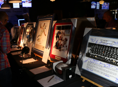 NFL Alumni Detroit Chapter hosts Draft Party for scholarship fund