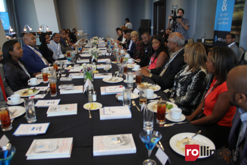 AT&T inspires dialogue with entrepreneurs at 'Culture and Code' luncheon