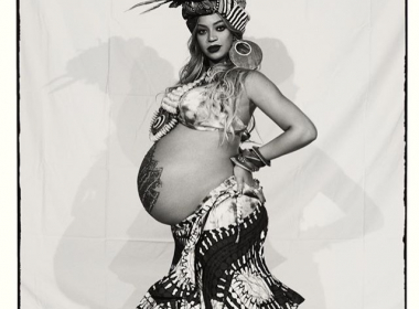 Pregnant Beyoncé channels Michael Jackson