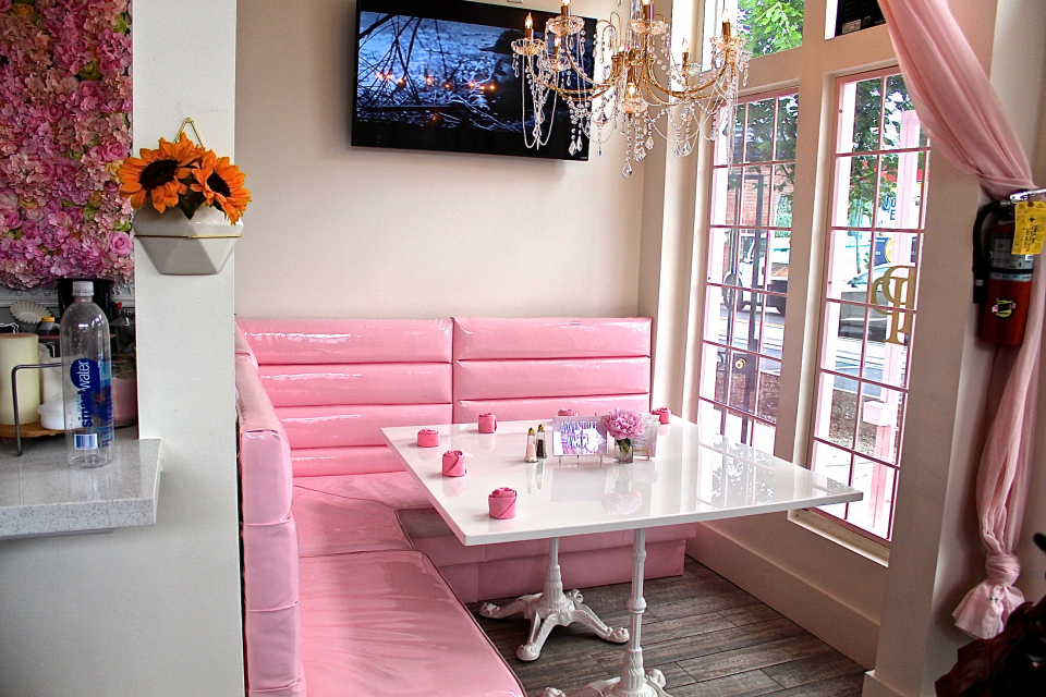 K Michelle opens Puff & Petals the perfect boutique restaurant