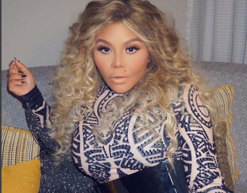 Lil' Kim accused of being linked to robbery