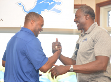 Former Detroit Lion Lomas Brown honored for outstanding service