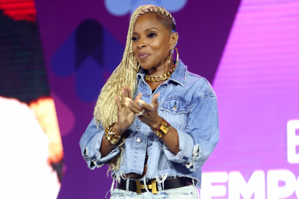 Netflix debuts at Essence Fest with Mary J. Blige, Marlon Wayans, Regina Hall