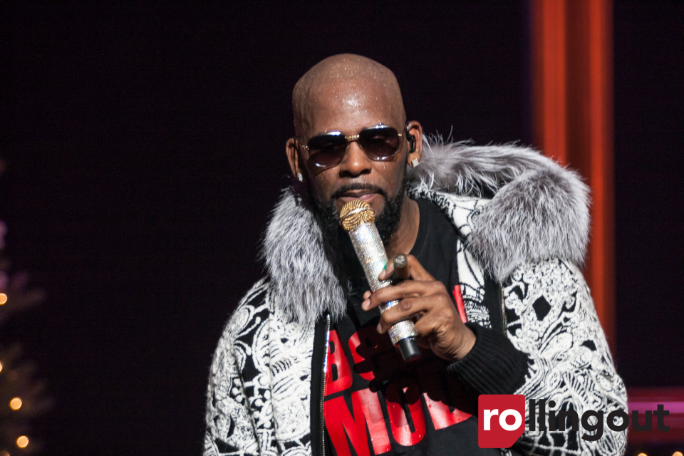 Woman who dated R. Kelly sues him for sexual assault and herpes infection
