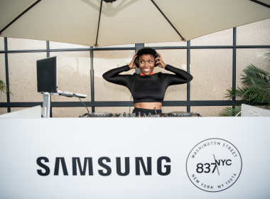 Actress RaVal Davis leads body positive movement with Samsung