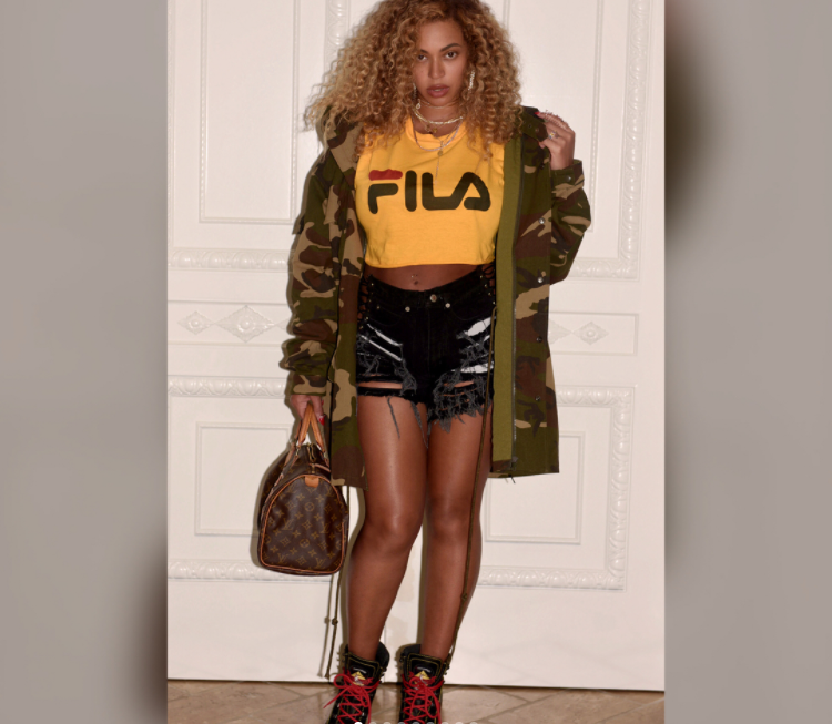 Beyoncé shows off post-baby body in sexy outfits