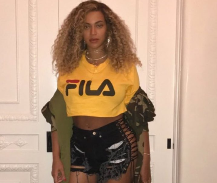 Beyoncé shows off post-baby body in sexy outfits