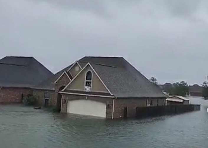 Looters pose as hurricane relief workers to rob Houston homes