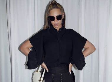 Beyoncé rocks all-black ensemble in edgy look