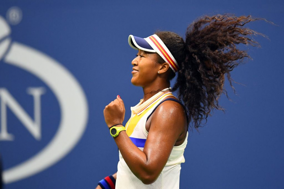 Naomi Osaka celebrates on court (Photo courtesy of Twitter @usopen)