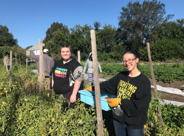 2 millennials are feeding families and fighting hunger in Detroit