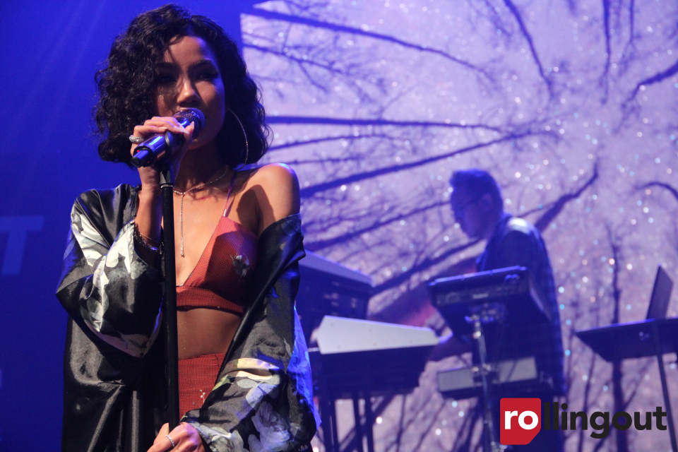 Jhene Aiko brings sultry R&B vibes to 'Ford Front Row'