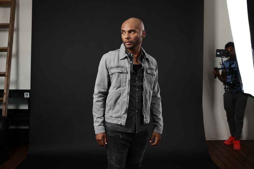 Kenny Lattimore tugs at heartstrings about what he knows about love