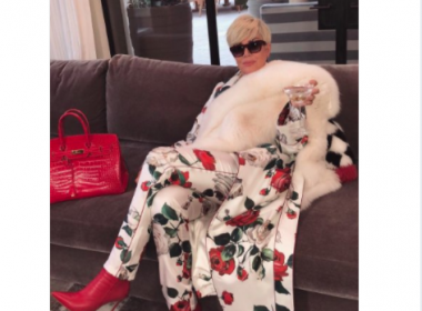 #BossLadyGoals: Kris Jenner's latest blonde bombshell pic has people talking