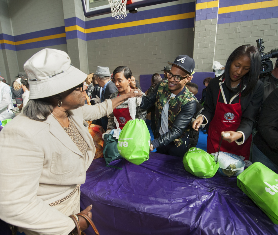 T.I., Keisha Lance Bottoms, Kasim Reed give back during the holiday season