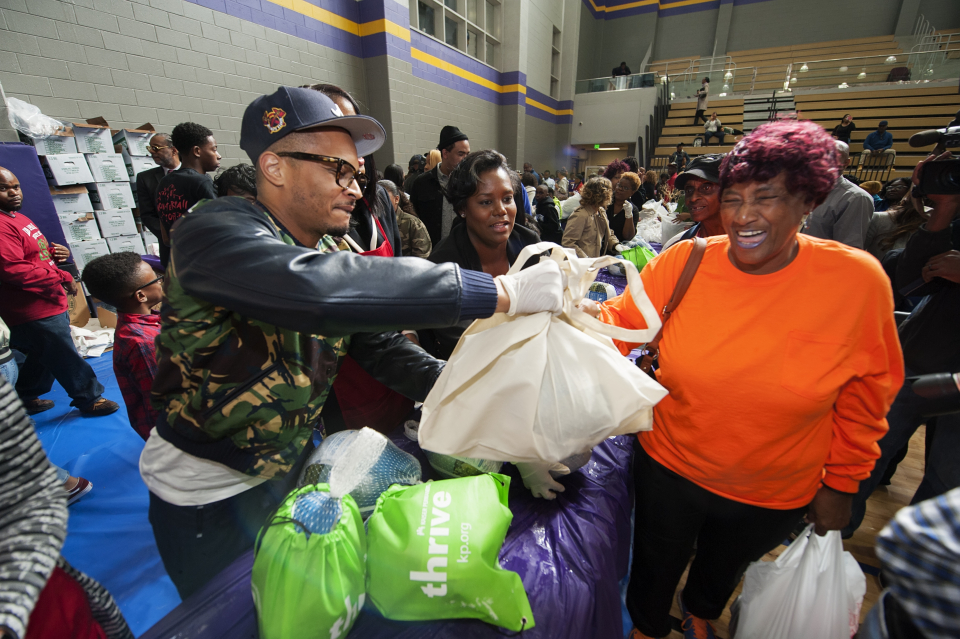 T.I., Keisha Lance Bottoms, Kasim Reed give back during the holiday season