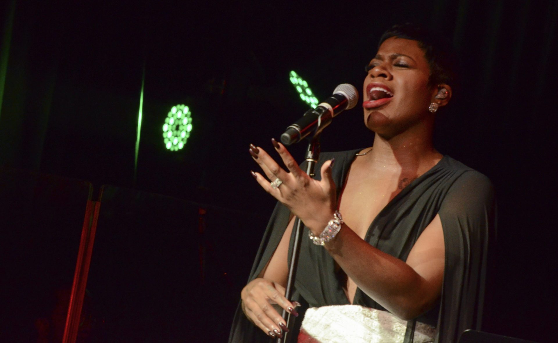 Fantasia delivers a magical Christmas performance at Highline Ballroom in NYC
