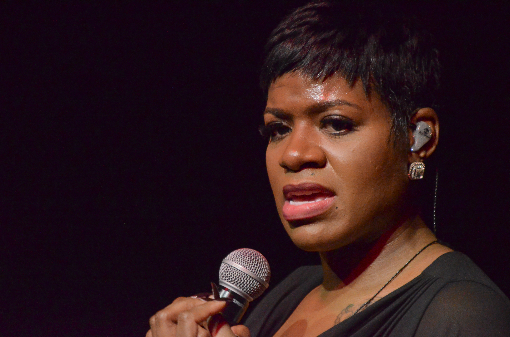 Fantasia and husband announce pregnancy