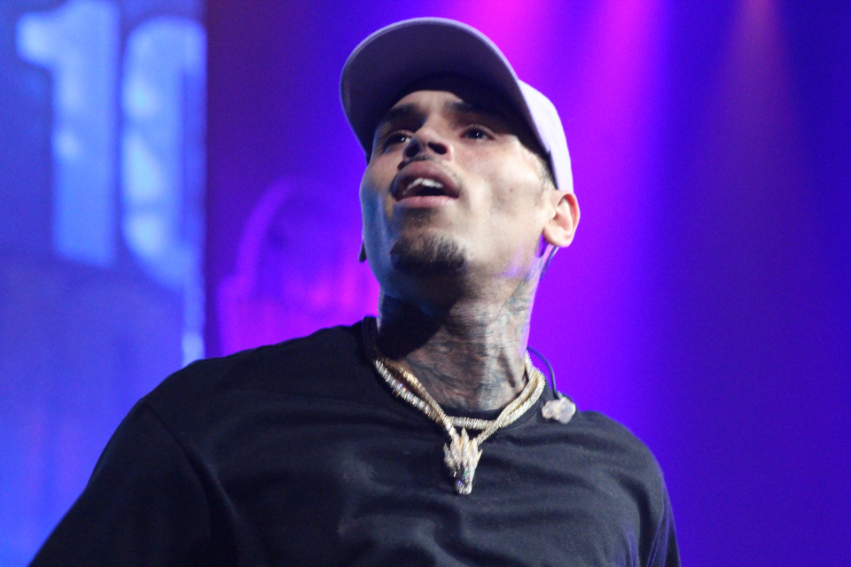 Chris Brown goes after woman who accused him of rape: 'This b---- lyin'
