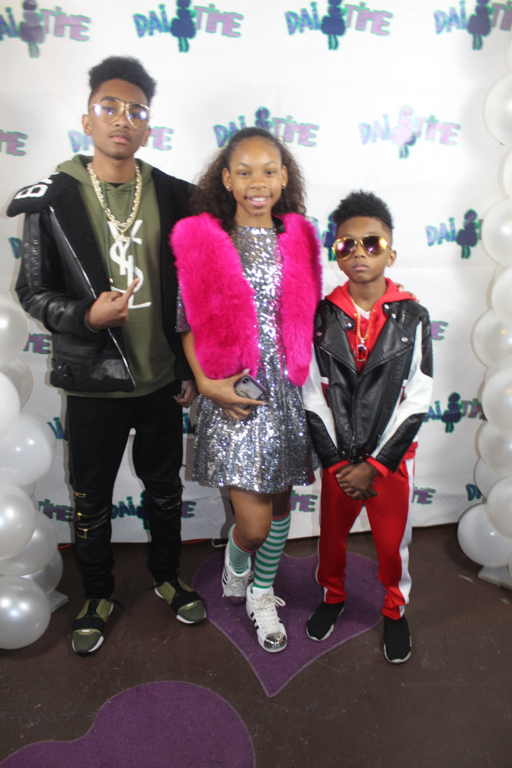 Sterling Coleman gives back at 'Dai Time Magazine's' 1st annual awards show