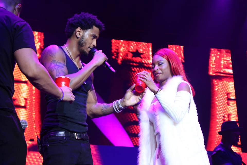 Trey Songz makes 23-year-old birthday girl's night at V-103's Winterfest