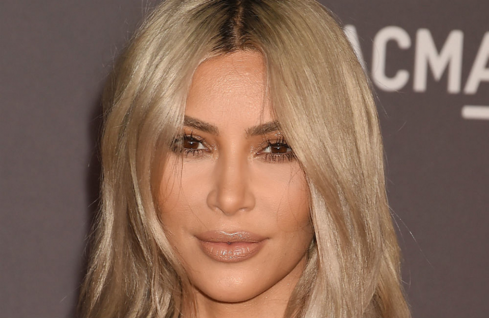 Kanye West prefers this color in Kim Kardashian's hair