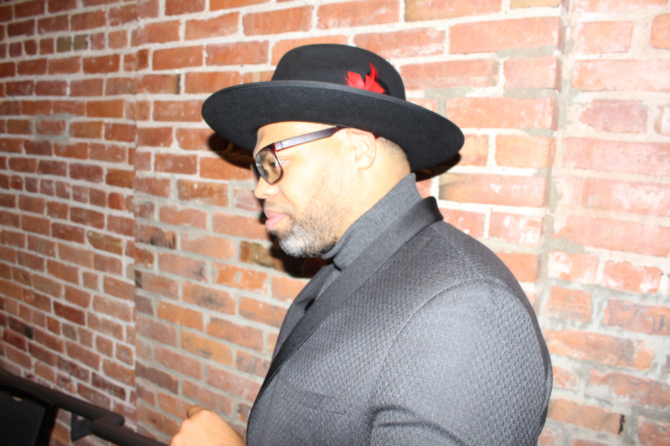 Eric Roberson talks album trilogy ‘Earth, Wind & Fire’ and making honest music