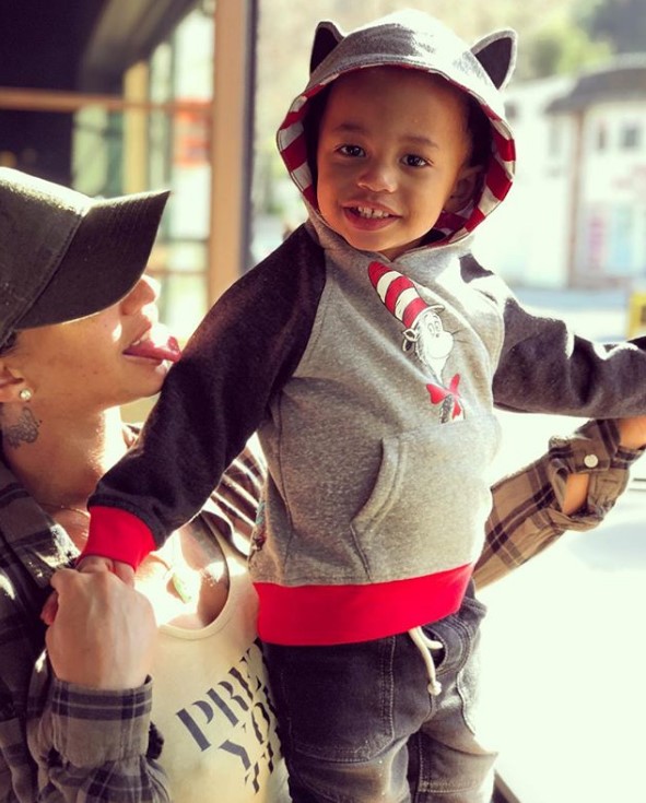 Ne-Yo's wife says son 'not blessed' to have 'good' hair