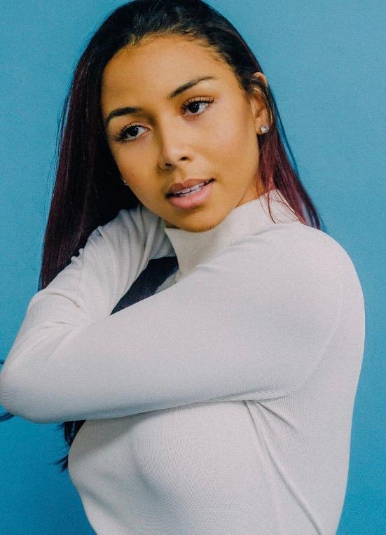 Rising star Mariah Buckles shares why making music doesn't feel like work