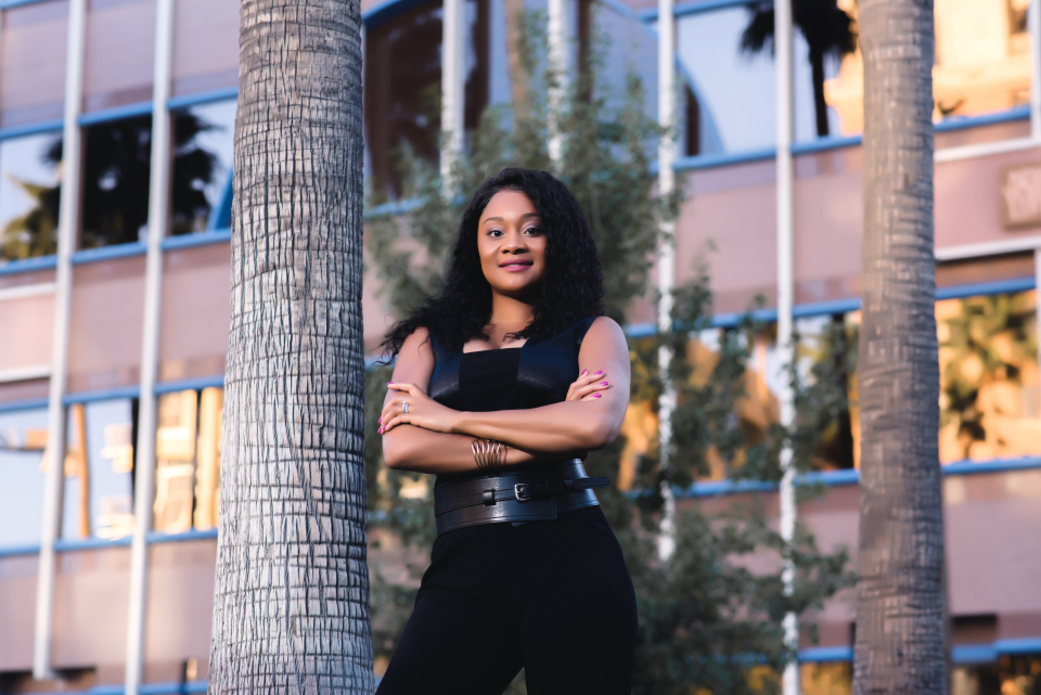 Military vet Asheya Dixon turns passion for beauty into a thriving business