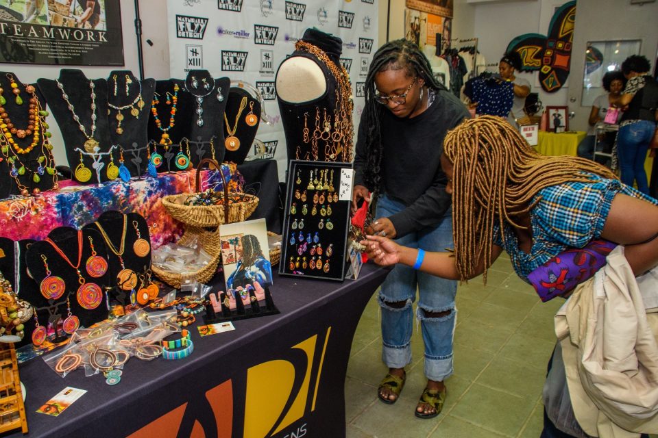 Naturally FLYY rocks Detroit with largest natural hair gathering