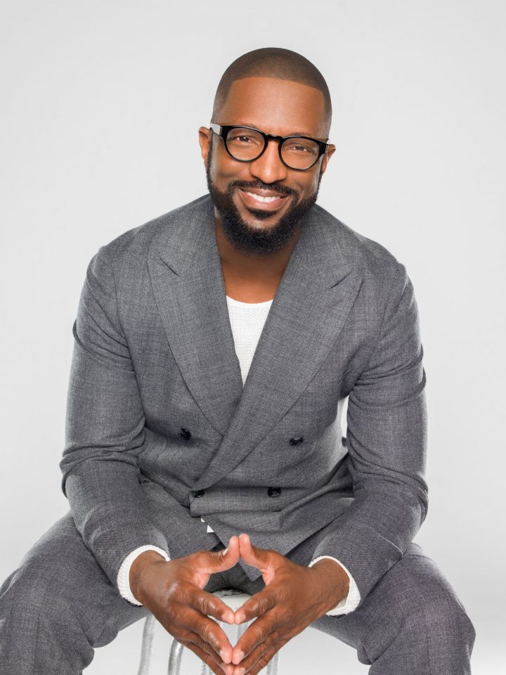 Rickey Smiley calls blog thirsty for printing fake story about him