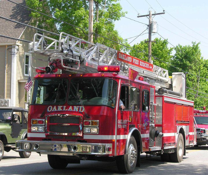 White people in Oakland call police on Black firefighters for doing their job