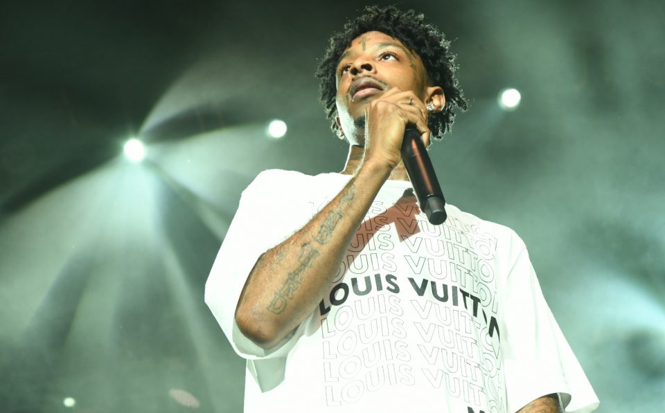 21 savage mourning younger brother killed in london photos rolling out 21 savage mourning younger brother