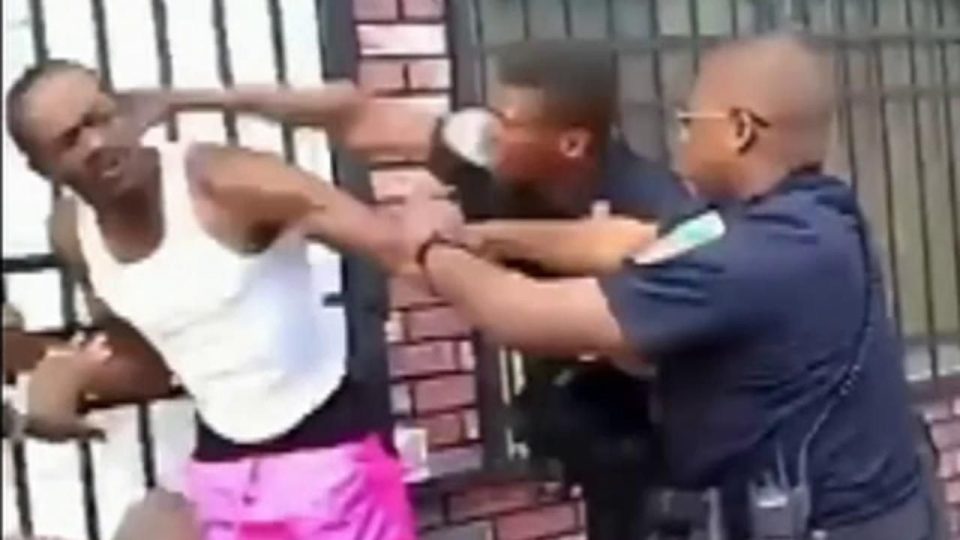 Baltimore cop suspended after brutally beating unarmed man (video)