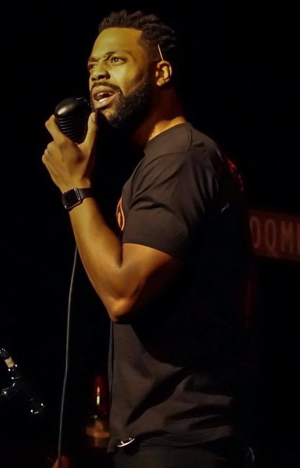 LaRoyce Hawkins pivots from acting to stand-up comedy