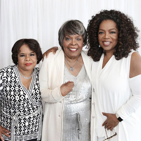 Oprah Winfrey loses her mom on Thanksgiving Day at the age of 83